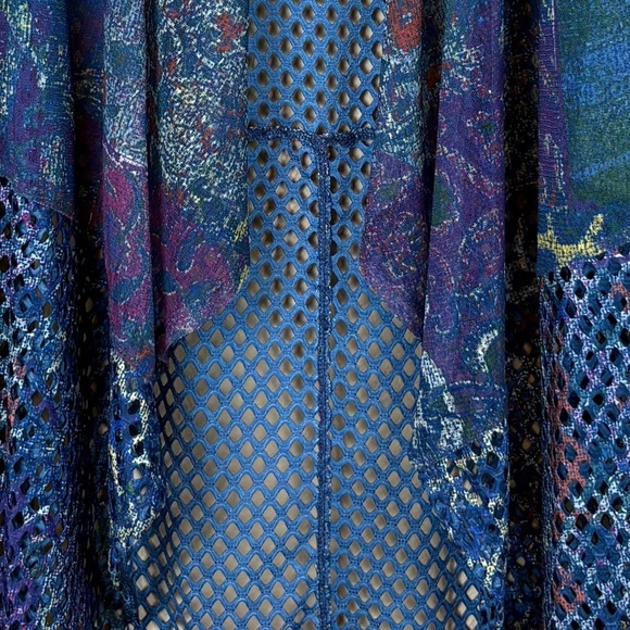 Multiples Blue w/ Multicolored Accents Mesh-Like Open Front Asymmetrical Vest - Picture 4 of 10